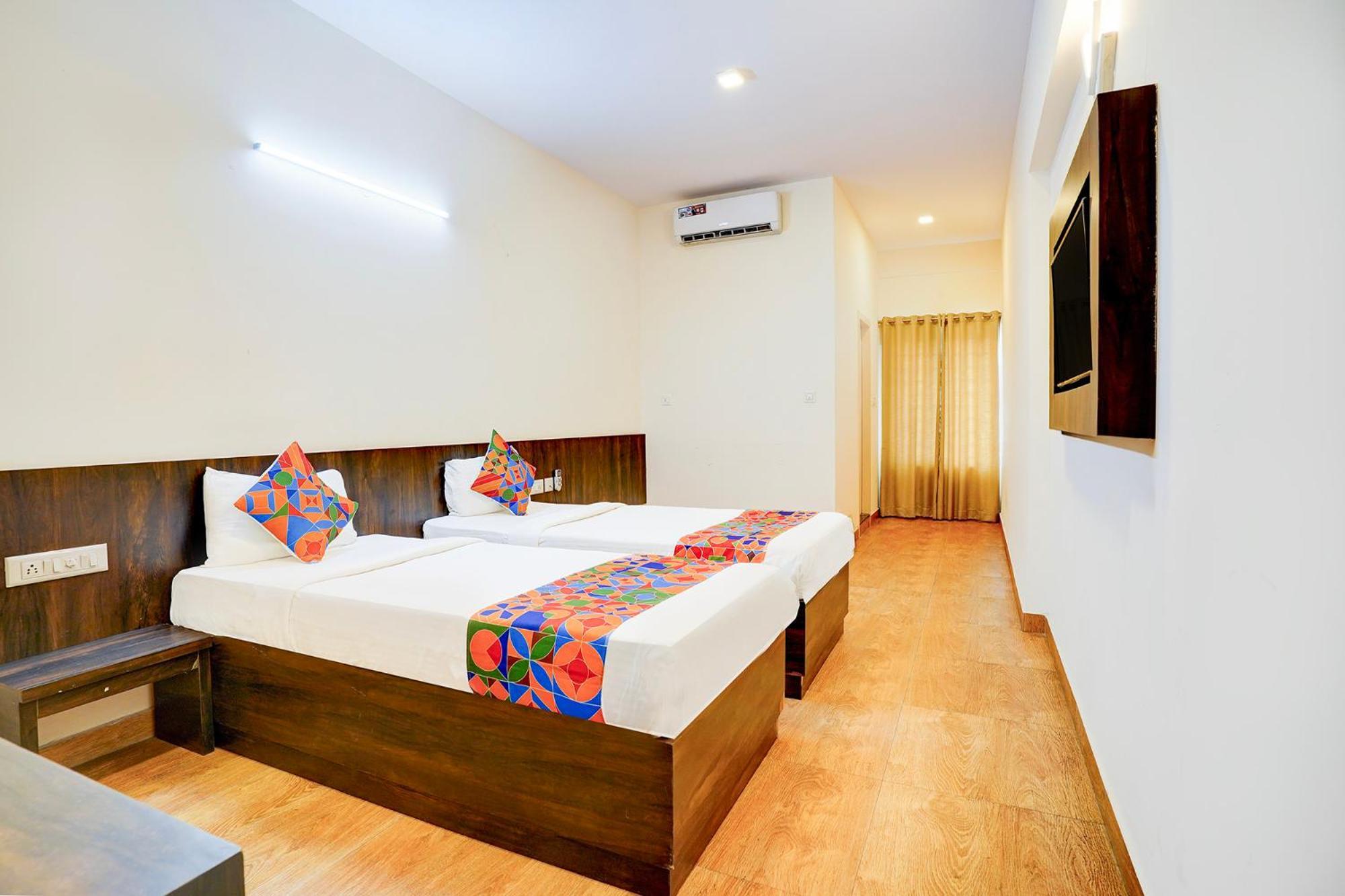 Fabhotel Grk Comforts - Jayanagar Bangalore Buitenkant foto