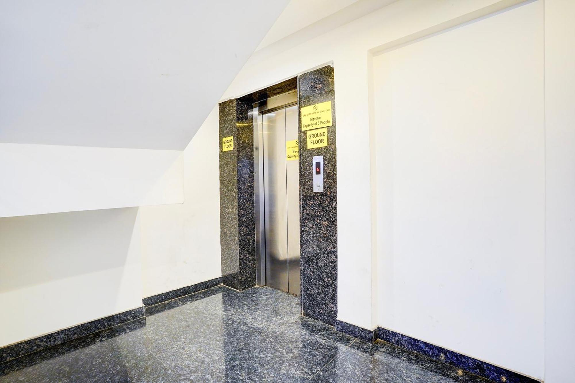 Fabhotel Grk Comforts - Jayanagar Bangalore Buitenkant foto