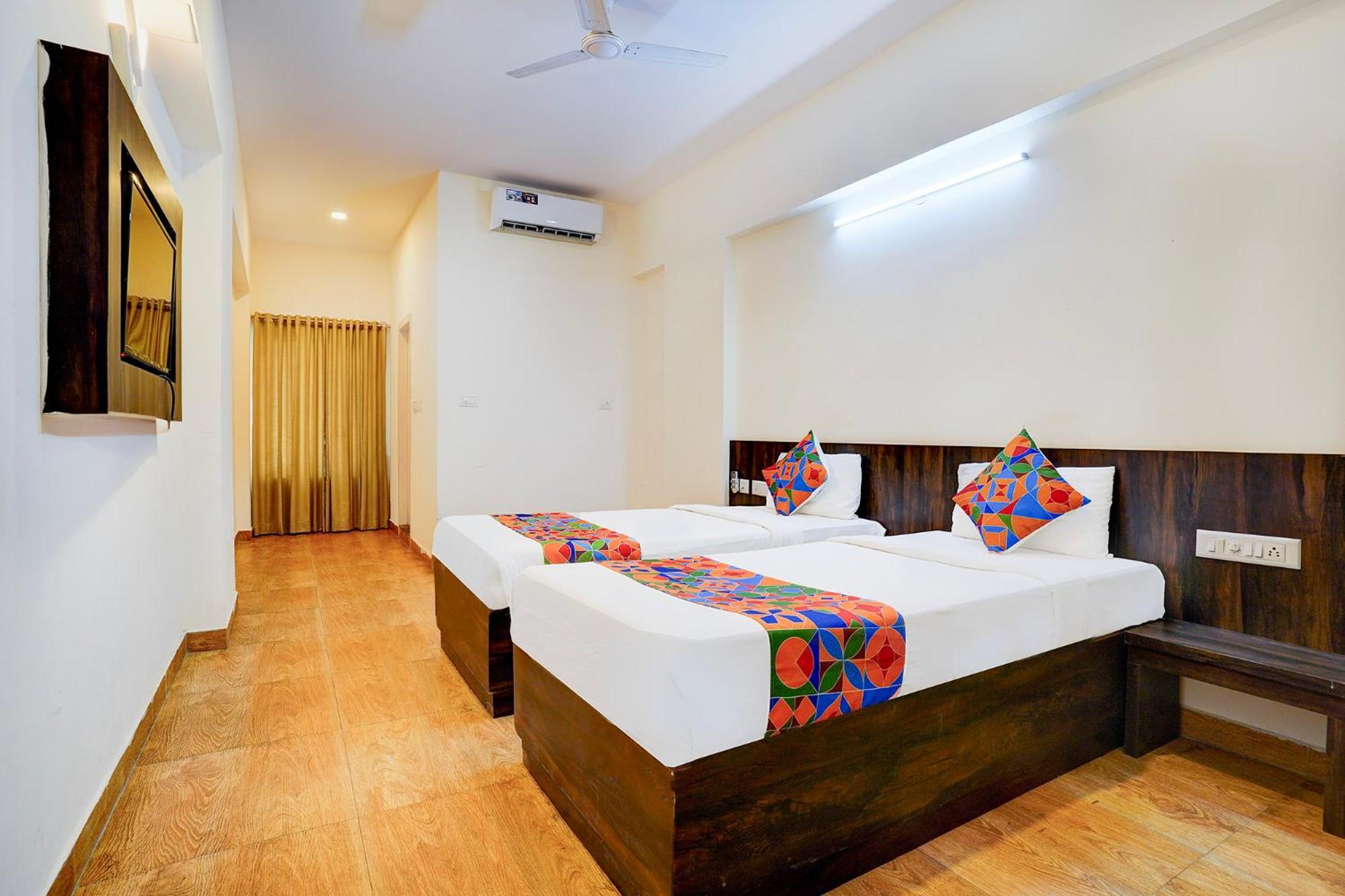 Fabhotel Grk Comforts - Jayanagar Bangalore Buitenkant foto